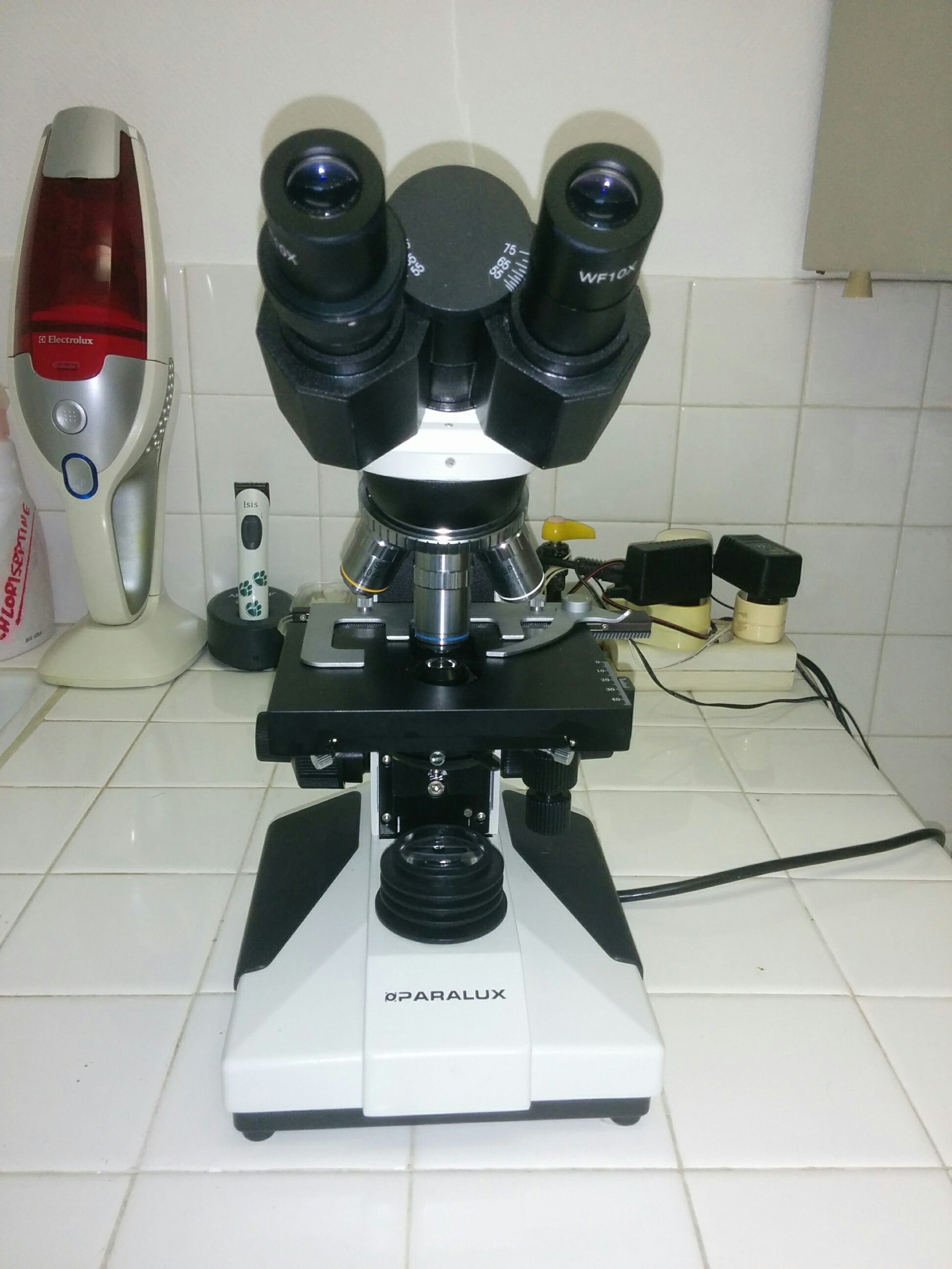 Microscope